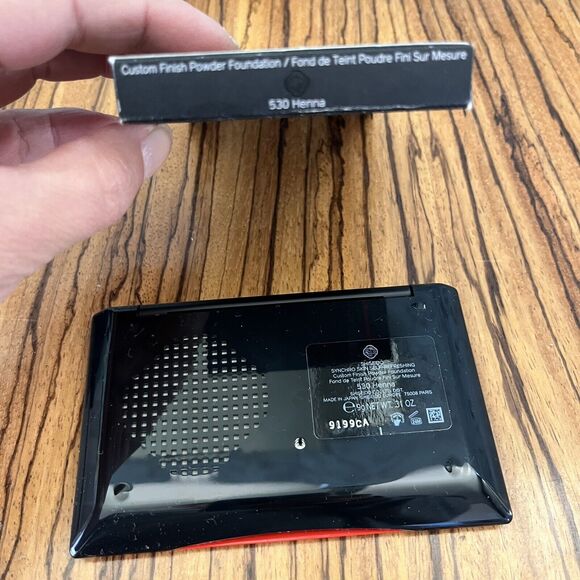 Shiseido Synchro Skin Self-Refreshing Custom Finish Powder Foundation 530 Henna - Picture 4 of 4